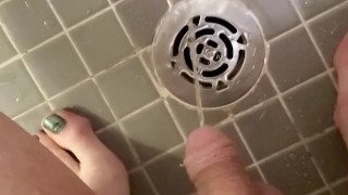 Piss in shower