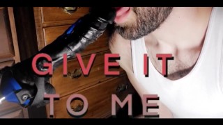 Sc Kyle Butler Close Up Dildo BJ in a White Tee