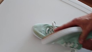 Cum on keds