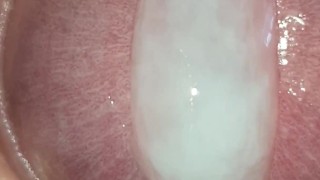 Close-up stream cum