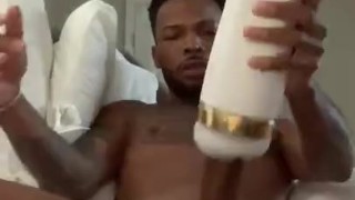 BREEZZYY’s NEW FAV TOY WITH HUGE CUMSHOT