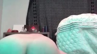 Using my new dildo to fuck my wet pussy 