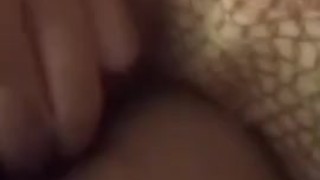 Я шаловливый пидорок разрабатываю дырочку
