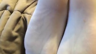 Q36 - Soles In White Pantyhose 