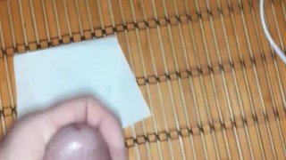 Viendo porno aburrido un viernes por la noche