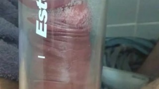 Bombeando mi pija / pumping my cock