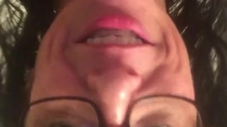 MILF PISSING