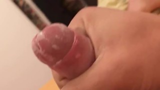 Masturbation dans mon lit et ejac