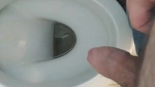 Pissing for @plumber664