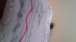 Upskirt no panties