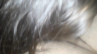 Le mamo el pito hasta que se viene en mi boca