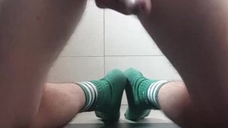 Handjob in the shower 