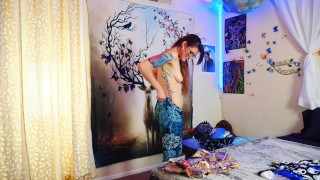 Trying On Leggings *Ass Worship & Smoking*