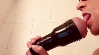 Squirting Fleshlight: Toy cumes in my face!