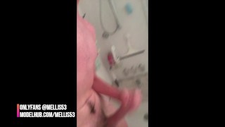 TWINK JERKING IN THE SHOWER IN MIAMI