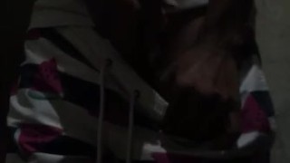 Hetero en el baño masturbandose 