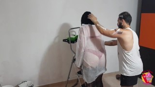 The house painter casts a spell on the milf