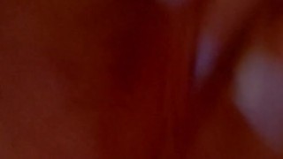 Amateur Teen Fingers Herself 