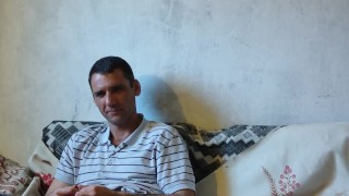 The weather is not rattling on the street, I am walking alone with myself.