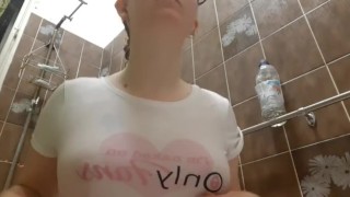 Wet shirt babe 
