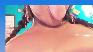 tetas traviesa latina tetas-grandes