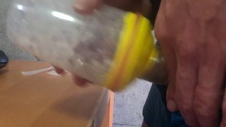 手作りオナホールでオナニー