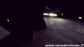 Selfsucking in hot tub with help from wife