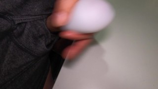 ○テンガエッグを使ってガテン系が激しく手を動かすオナニー