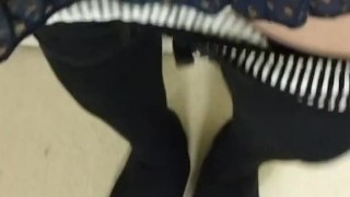 パンツを生脱ぎする女装娘ほのか