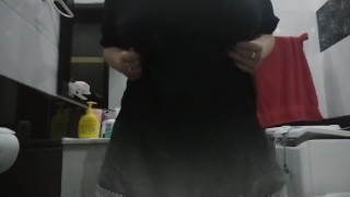 Mommy in bath playing with boobs and pussy Hot big mom