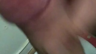пошел в туалет и хорошо подрочил