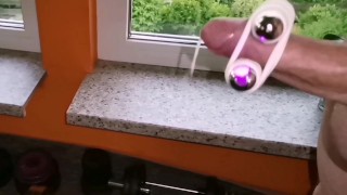 Handsfree Cumshot + Slomo