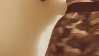 thick white girl twerking 