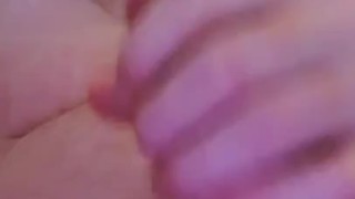 Skinny guy cums on himself