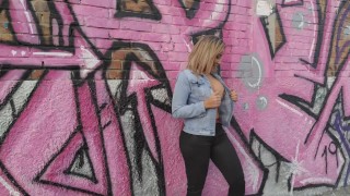 Andreina Picorelli shows her boobs in the middle of the Bogotá street