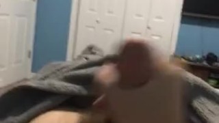 Jerking off with lotion 