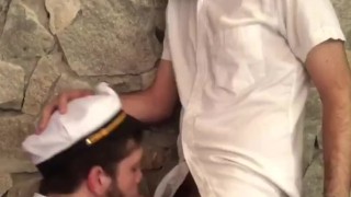 Me exprime la leche y me la escupe en la boca porno en español - Seba Terry