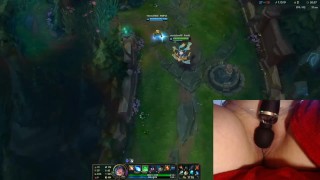 How do I perform playing my main with a vibrator distracting me? League of Legends #8 Luna