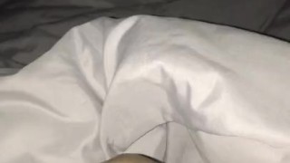 COLLEGE TEEN QUICKLY CUMS 