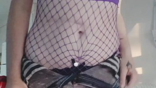 booty short tease