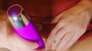 Making my tiny little pussy contract. Sub to my fan club for the full video and more to come 