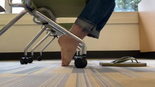 Peep on my feet while I listen to a lecture 