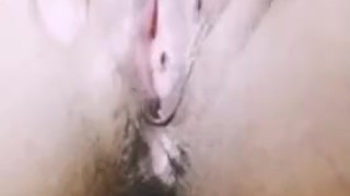 MEXICANA CALIENTE SE MASTURBA HASTA VENIRSE