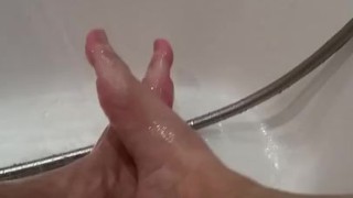 After running, I take a bath to relax.
