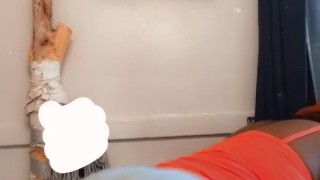 Ebony BBW shakes and claps ass