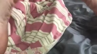 Rubbing my clit and showing off my feet
