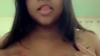 AMATEUR EBONY BRAZILIAN Rubbing oil on my Big Boobs!! ONLYFANS LEAKED