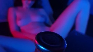 Camgirl Masturbating With Vibrator