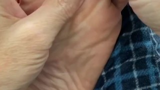 Wrinkled soles JOI 