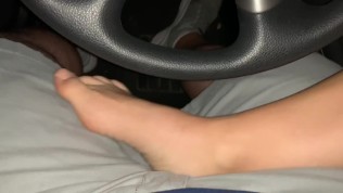 Blonde Nympho Gets Horny on the Way Home From Hooter’S 